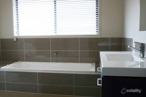 Property photo of 8 Fernlea Crescent Marsden Park NSW 2765
