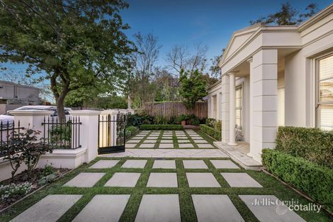 Property photo of 1/14 Mountain Grove Kew VIC 3101