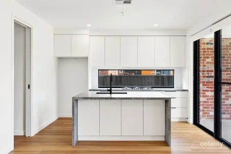 Property photo of 11 Gowrie Crescent Westmead NSW 2145