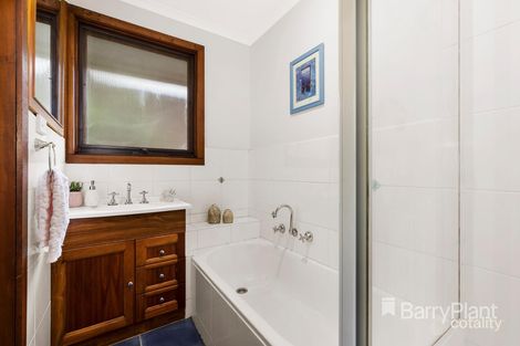 Property photo of 2/241 Gilbert Road Preston VIC 3072