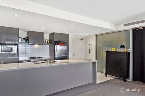 Property photo of 504/4 Wahroonga Place Surfers Paradise QLD 4217