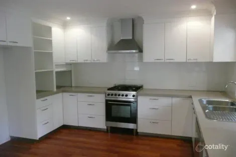 Property photo of 4 Hyde Street Fernmount NSW 2454