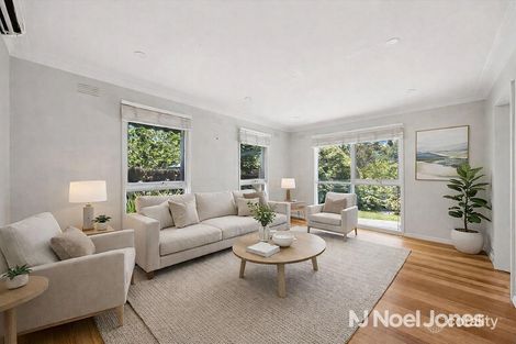 Property photo of 13 Switchback Road Chirnside Park VIC 3116