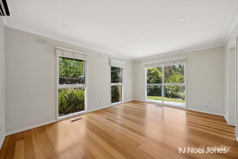 Property photo of 13 Switchback Road Chirnside Park VIC 3116