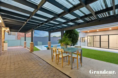 Property photo of 20 Ilford Place Abbotsbury NSW 2176