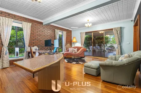 Property photo of 23 Chartwell Drive Wantirna VIC 3152