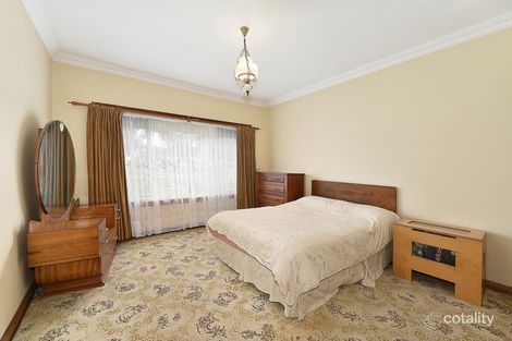 Property photo of 2 Shore Grove Coburg North VIC 3058