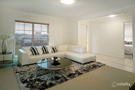 Property photo of 18 Zane Street Molendinar QLD 4214