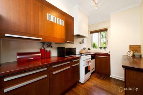 Property photo of 2/45A Ormond Esplanade Elwood VIC 3184