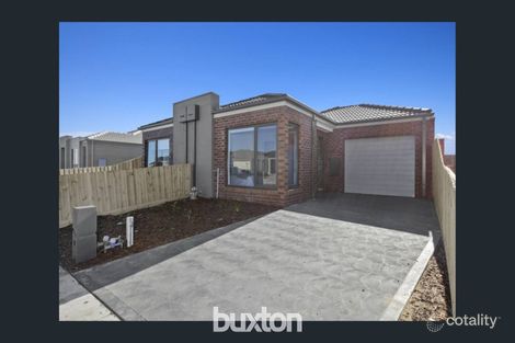 5b Kookaburra Dr, Armstrong Creek, VIC 3217