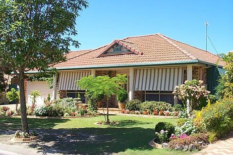 8 Wattlepark Lane, Robina, QLD 4226