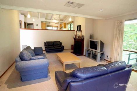Property photo of 9 Edmunds Road Cockatoo VIC 3781