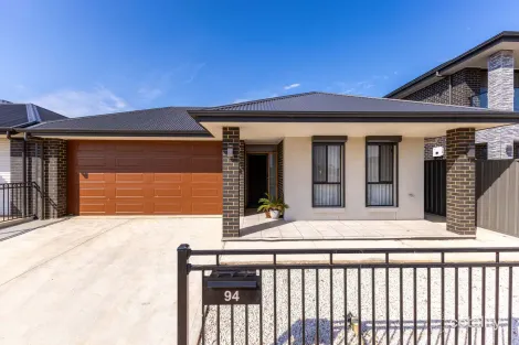Property photo of 94 Newton Boulevard Munno Para SA 5115