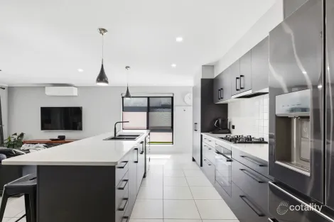 Property photo of 35 Sinatra Street Sippy Downs QLD 4556