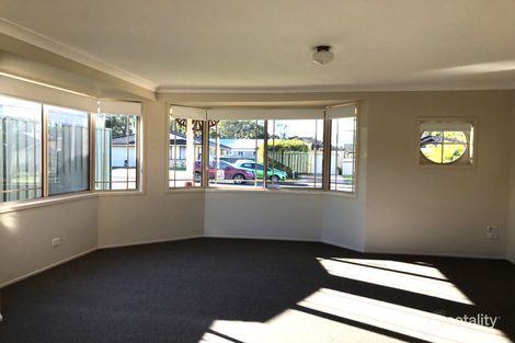 Property photo of 3 Pinehurst Way Blue Haven NSW 2262
