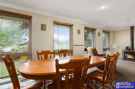 Property photo of 5 Sandra Court Somerville VIC 3912