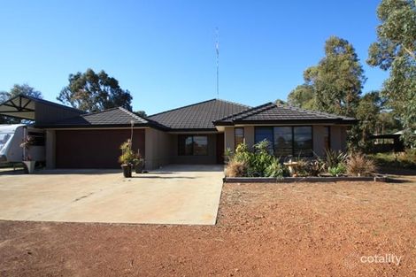37 Paterson Rd, Waroona, WA 6215