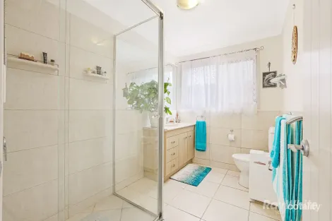 Property photo of 28 Robert John Circuit Coral Cove QLD 4670