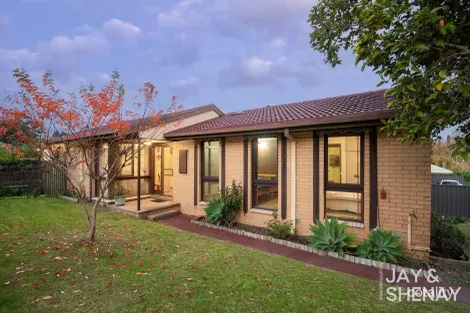 7 Amalfi Dr, Endeavour Hills, VIC 3802