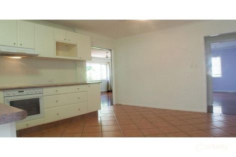 Property photo of 51 Gordon Street Labrador QLD 4215