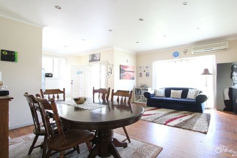 Property photo of 57 Amalfi Street Lurnea NSW 2170