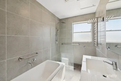 Property photo of 73 Parrott Street Cobden VIC 3266