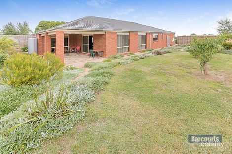 Property photo of 6 Penfold Place Drouin VIC 3818