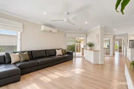 Property photo of 18 Sirett Street Runcorn QLD 4113
