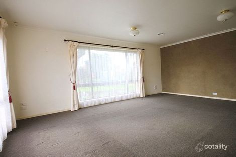 Property photo of 25 Sunbird Crescent Hoppers Crossing VIC 3029