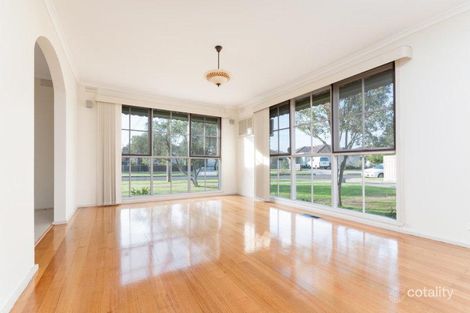 Property photo of 23 Gumtree Close St Albans VIC 3021