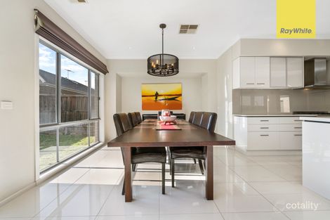 Property photo of 6 Adderley Court Burnside Heights VIC 3023