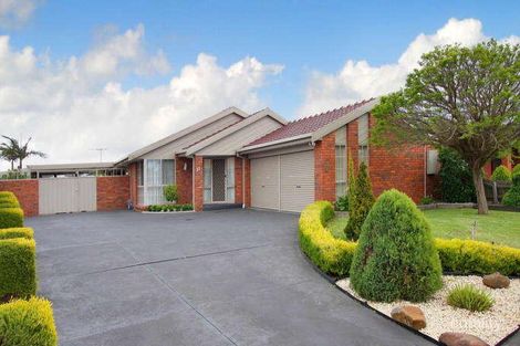 Property photo of 11 Coleridge Drive Delahey VIC 3037