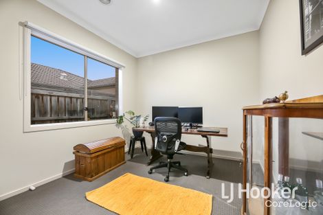 Property photo of 10 Rose Garden Avenue Officer VIC 3809