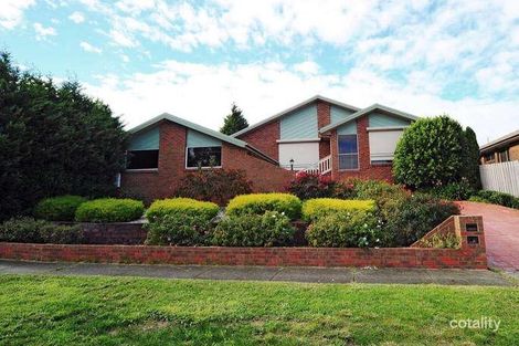14 Southwell Cl, Endeavour Hills, VIC 3802