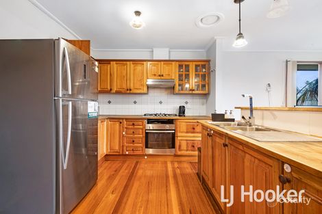 Property photo of 1 Highview Avenue Cranbourne VIC 3977