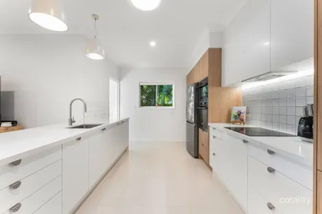 Property photo of 22 Beitz Avenue Labrador QLD 4215