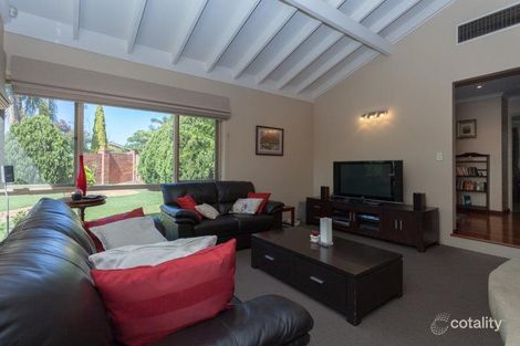 Property photo of 1 Seale Close Duncraig WA 6023
