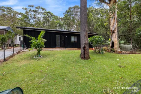 25 Rumbin St, Russell Island, QLD 4184