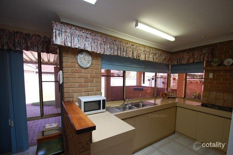 Property photo of 88 Le Souef Drive Kardinya WA 6163
