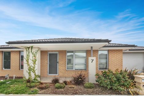 Property photo of 7 Attunga Grove Werribee VIC 3030