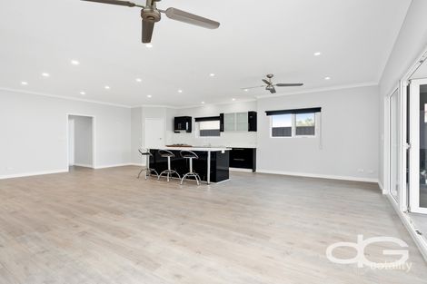 Property photo of 30 Longford Road Beaconsfield WA 6162