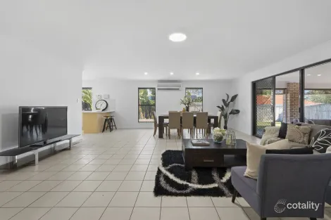 Property photo of 41 Talisker Place Parkinson QLD 4115
