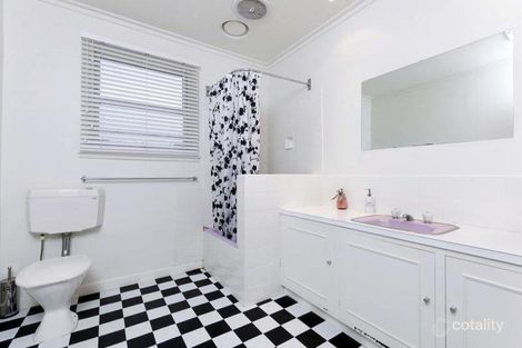 Property photo of 2/8 Windmill Street Newtown VIC 3220