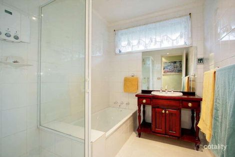 Property photo of 49 Norfolk Circuit Doncaster VIC 3108