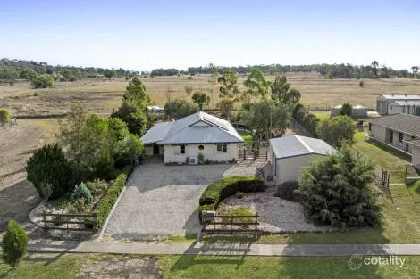 12 Curlew St, Meringandan West, QLD 4352