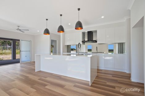 10 Challenger Ct, Cooloola Cove, QLD 4580