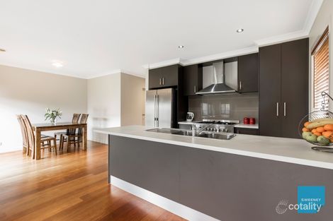 Property photo of 7 Keats Way Fraser Rise VIC 3336