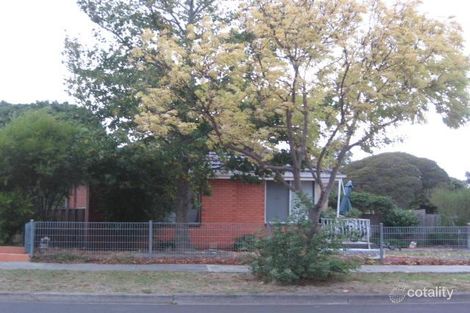 35 Loch Rd, Dandenong North, VIC 3175