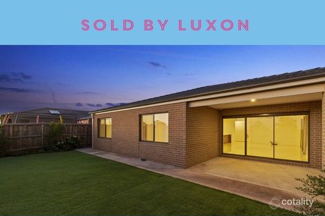 Property photo of 10 Blazon Drive Tarneit VIC 3029