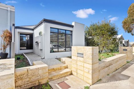 Property photo of 32 Greenside Drive Yanchep WA 6035